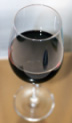Glas mit Rotwein